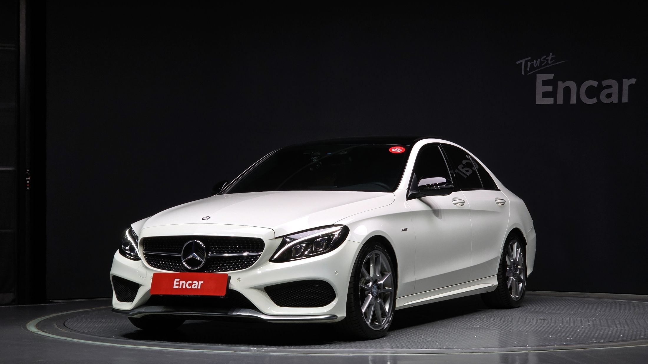 MERCEDES BENZ C-CLASS W205 2016