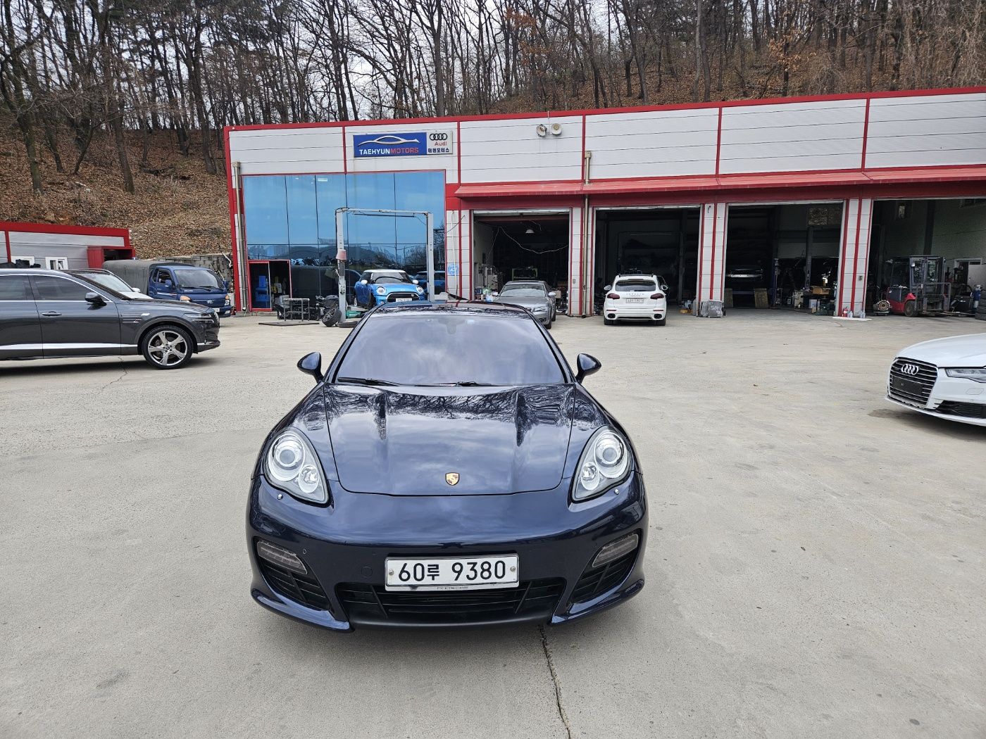 PORSCHE PANAMERA
