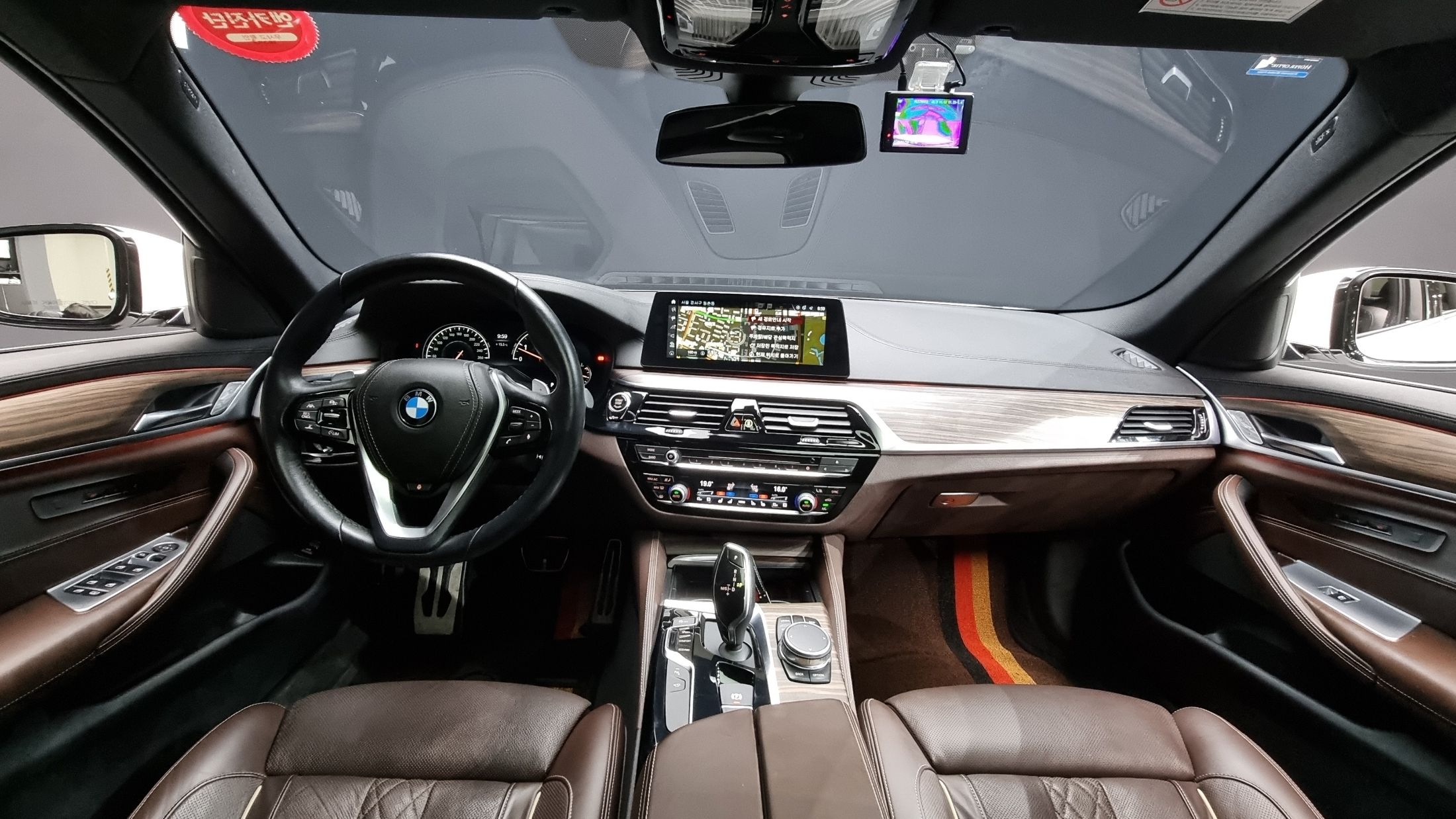 BMW 5-SERIES G30 2017