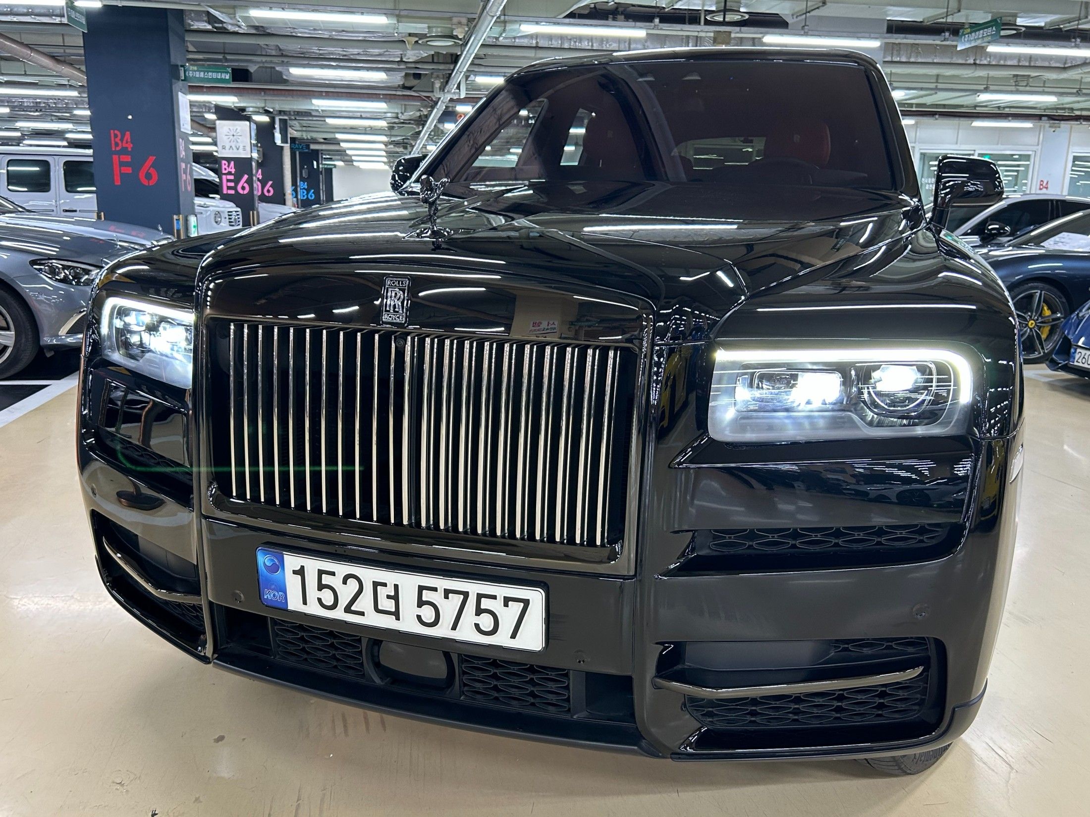 ROLLS ROYCE CULLINAN 2023
