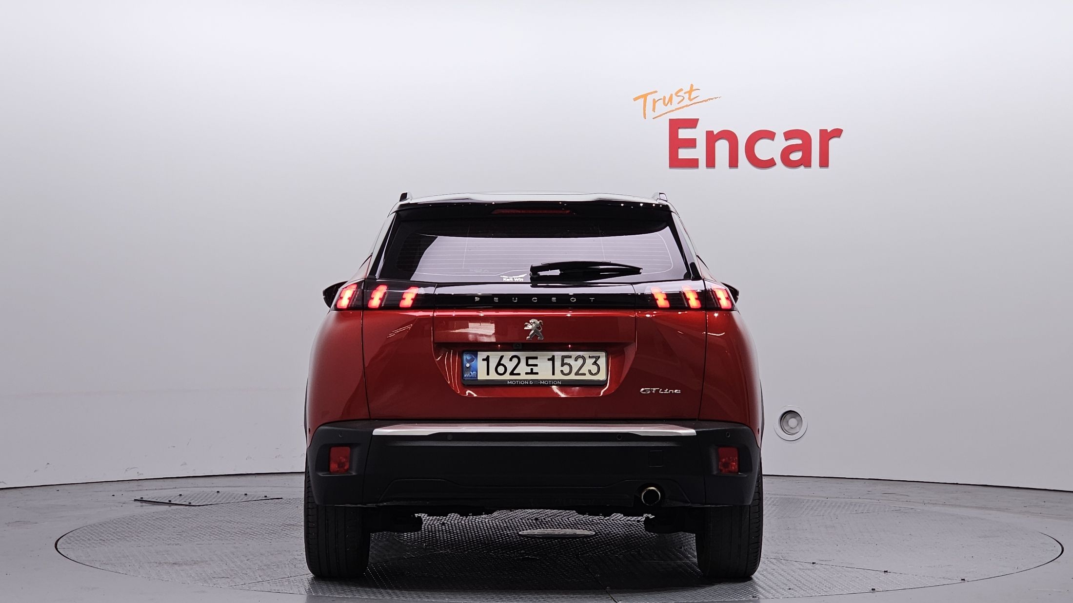 PEUGEOT 2008 2021