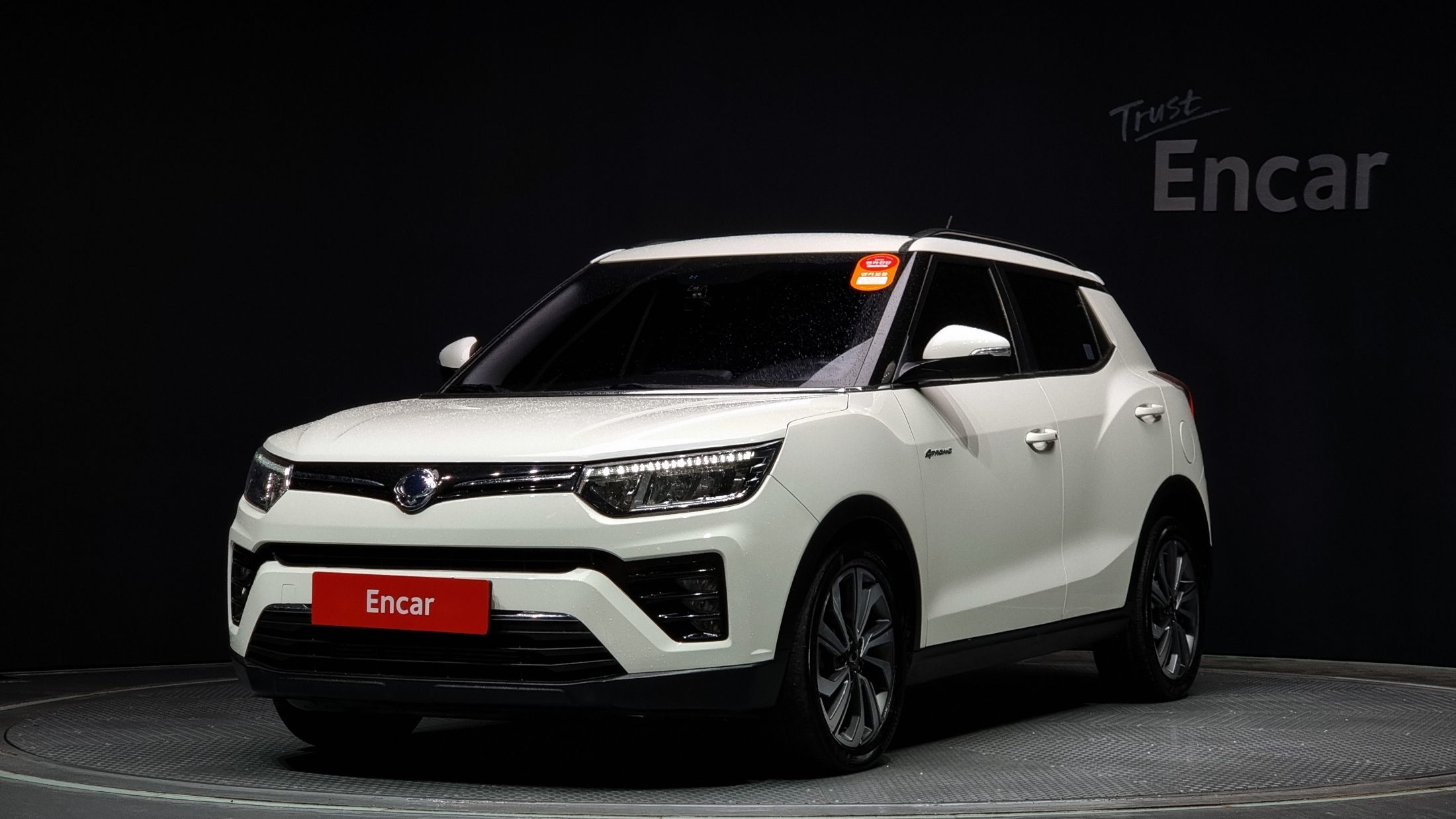 SSANGYONG TIVOLI VERY NEW 2020