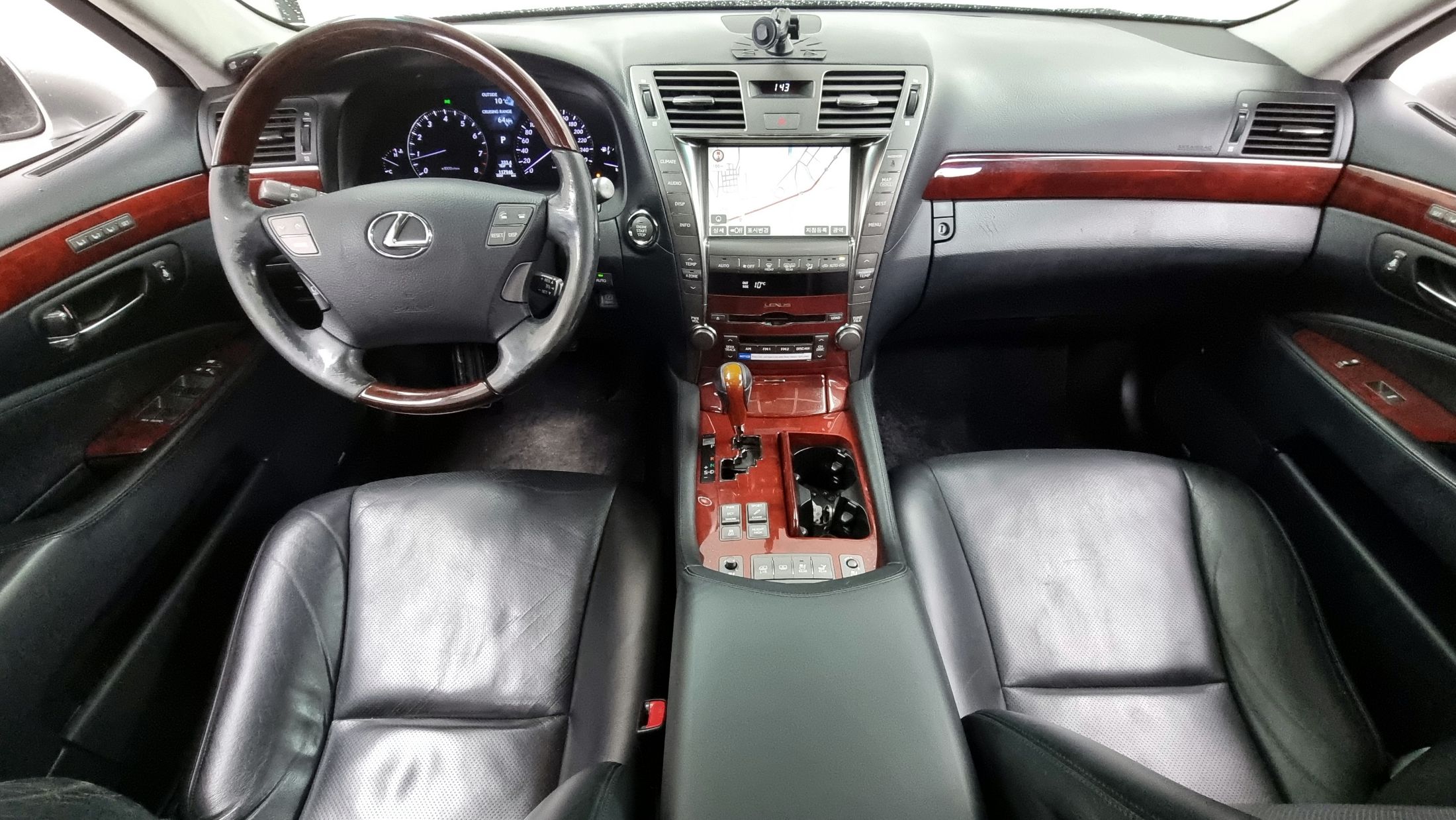 LEXUS LS460 2009