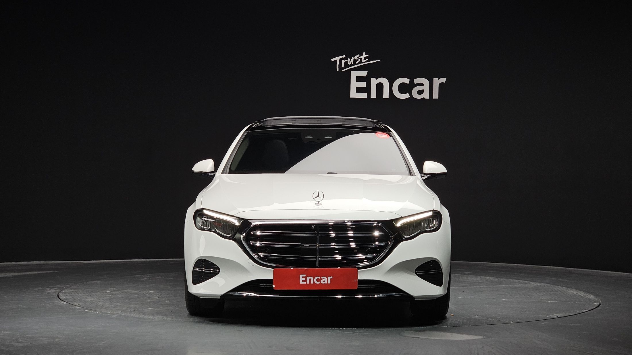 MERCEDES BENZ E-CLASS W214 2024