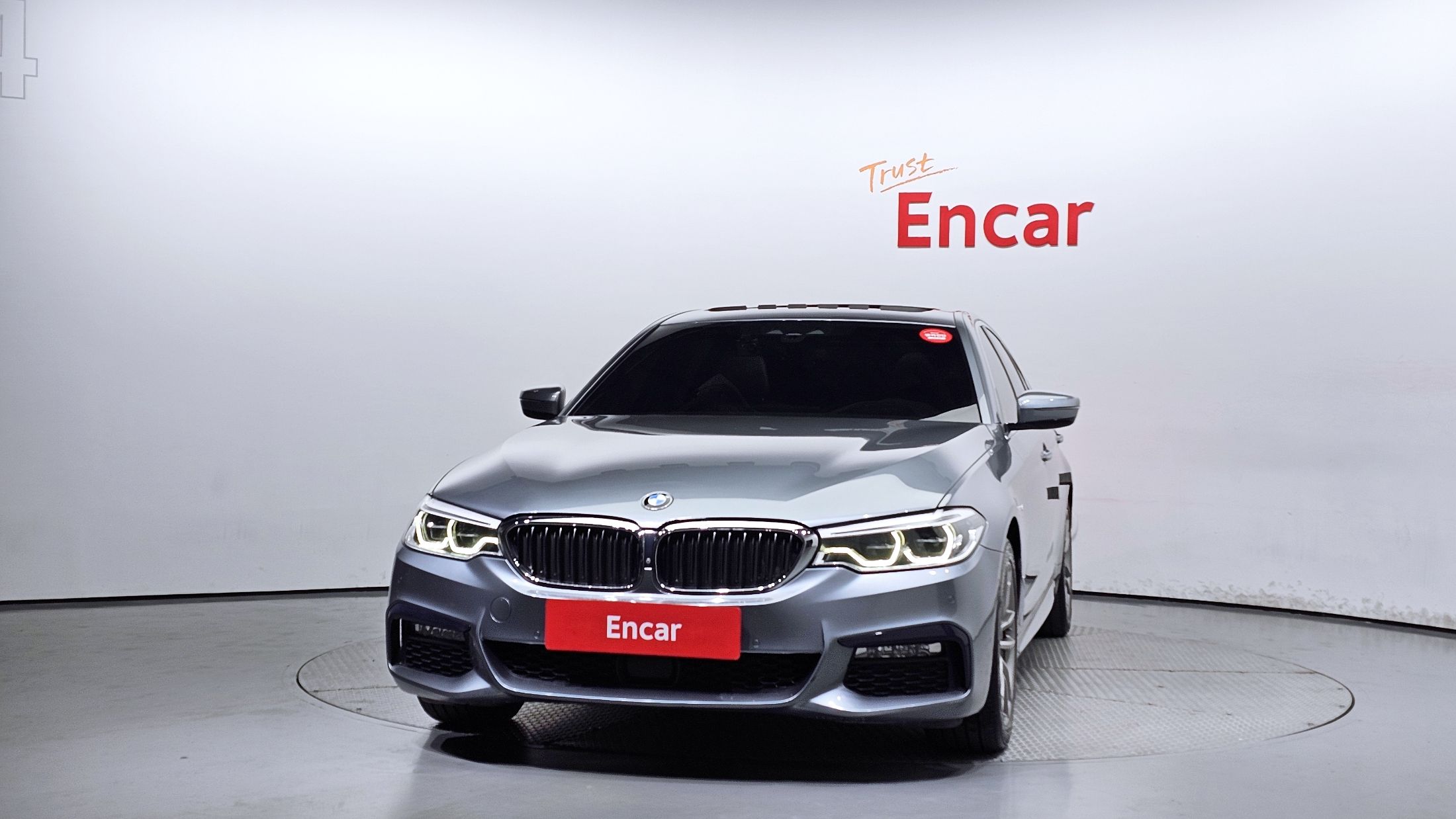BMW 5-SERIES G30 2018