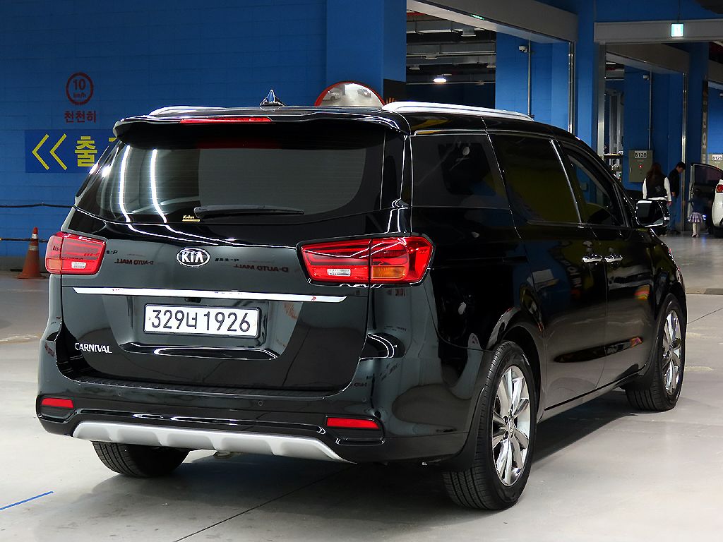 KIA CARNIVAL 2019