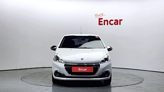 PEUGEOT 208 2017