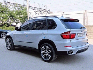 BMW X5 E70 2011