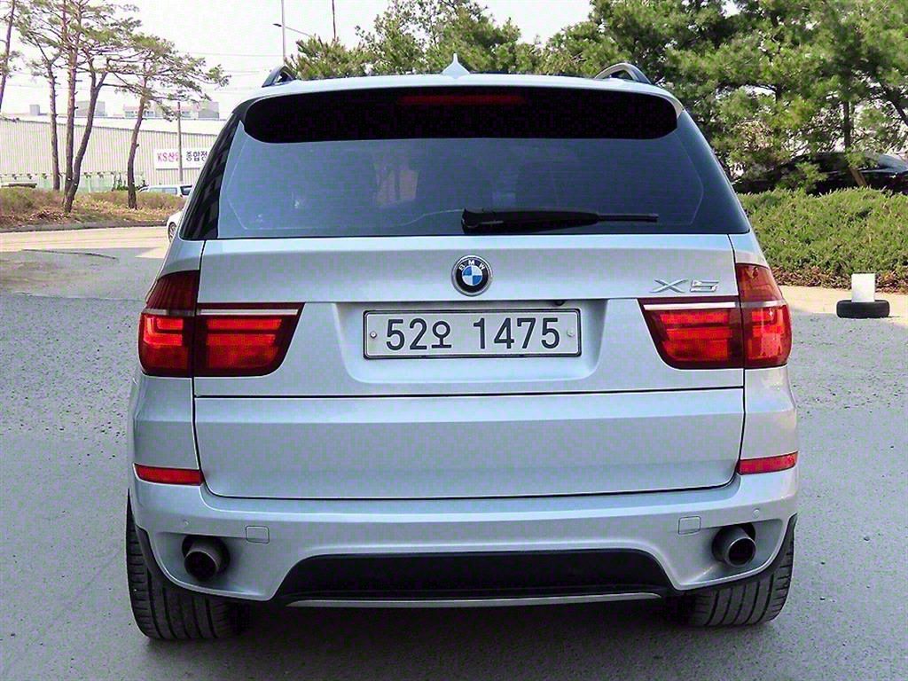 BMW X5 E70 2011