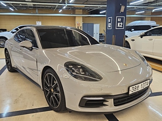 PORSCHE PANAMERA 971 2018