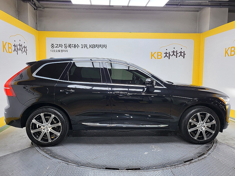VOLVO XC60 2018