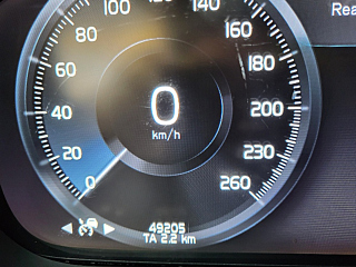 VOLVO XC60 2018