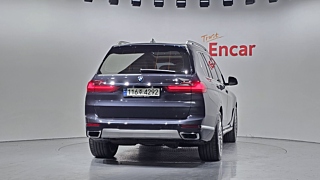 BMW X7 G07 2021