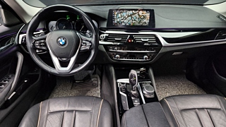 BMW 5-SERIES G30 2017