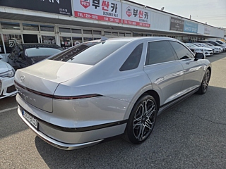 HYUNDAI GRANDEUR HYBRID GN7 2023