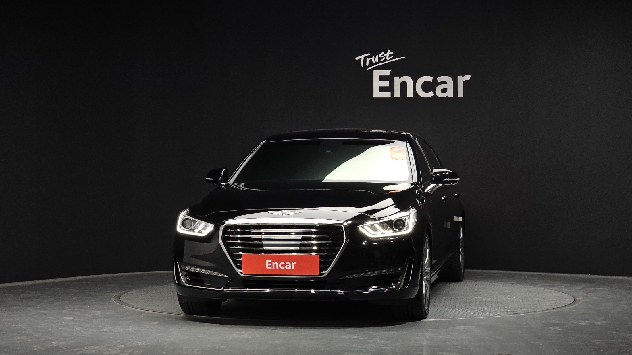 GENESIS EQ900 2016
