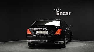 GENESIS EQ900 2016