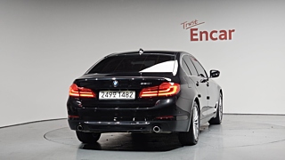 BMW 5-SERIES G30 2019