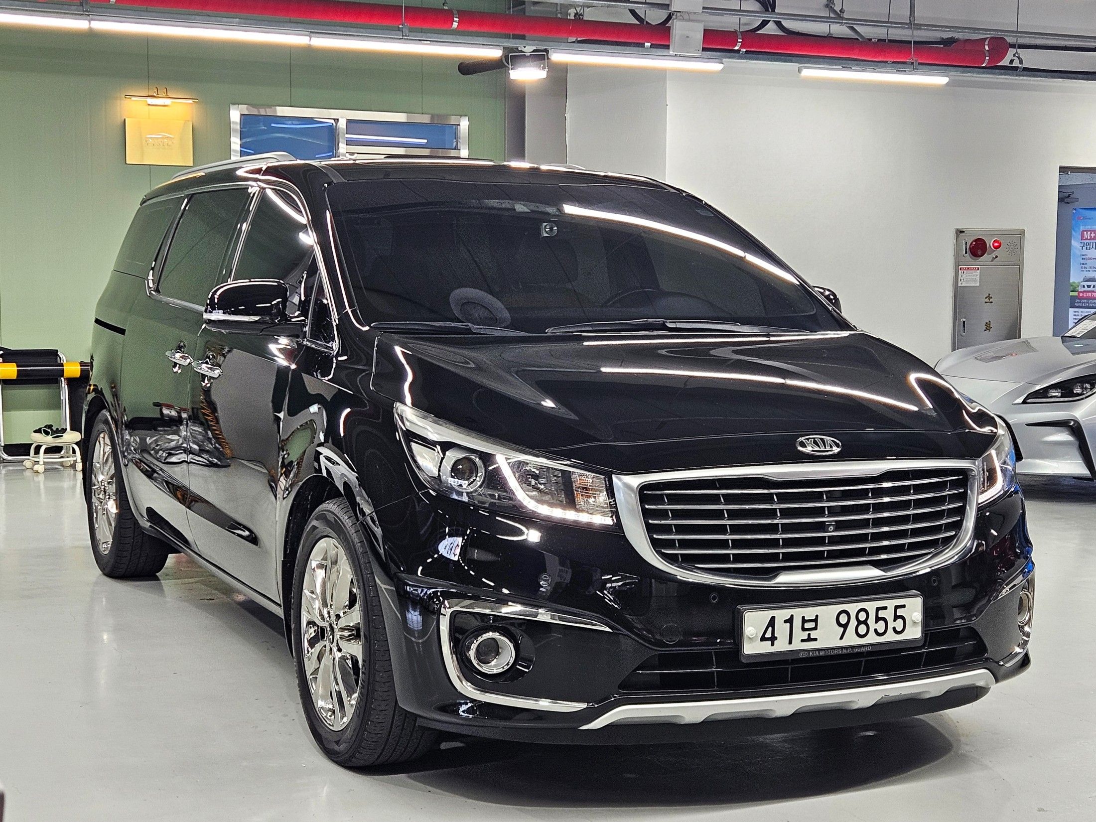KIA CARNIVAL 2014