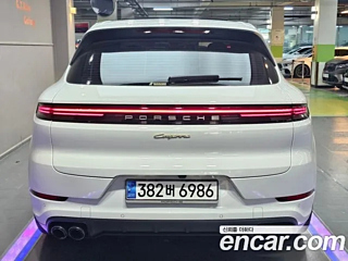 PORSCHE CAYENNE PO536 2024