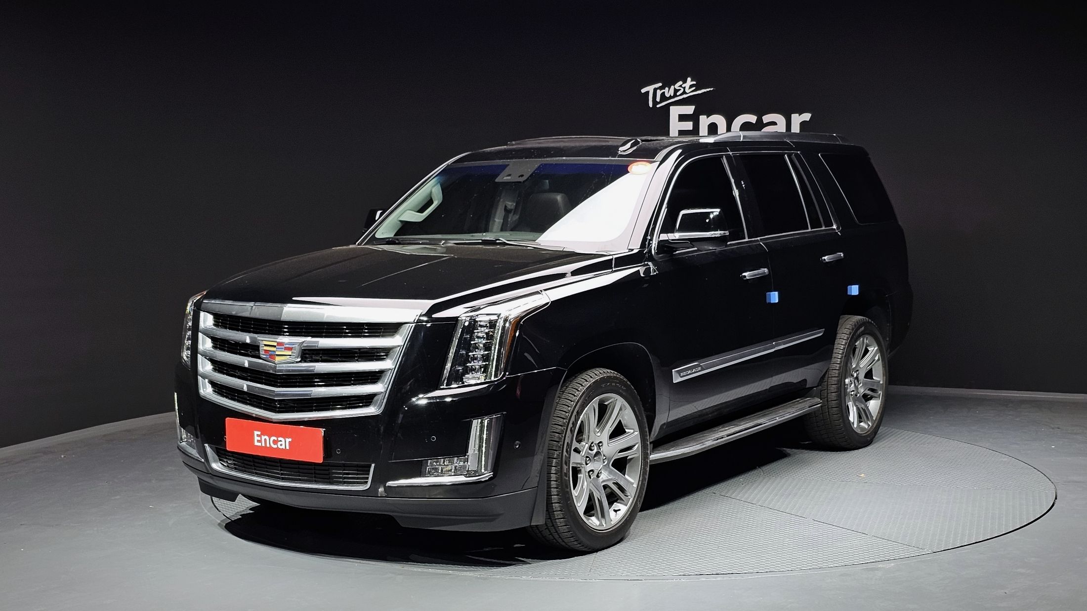 CADILLAC ESCALADE 2018
