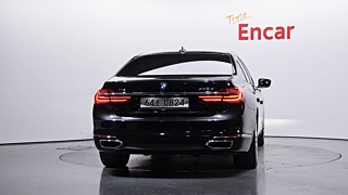 BMW 7-SERIES G11 2016
