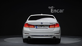 BMW 5-SERIES G30 2018