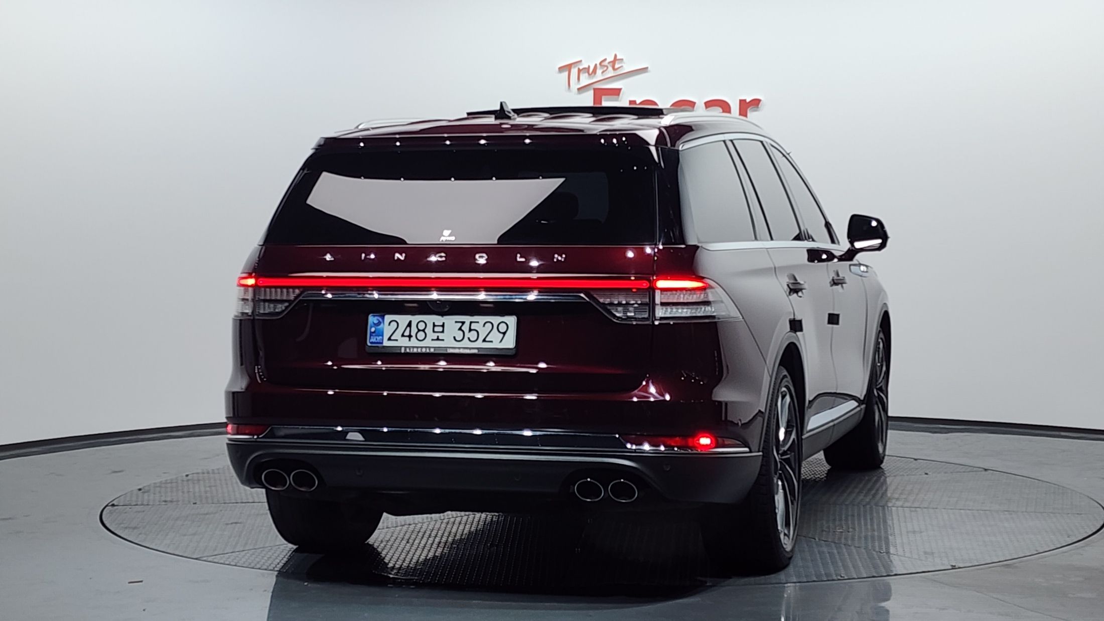 LINCOLN AVIATOR