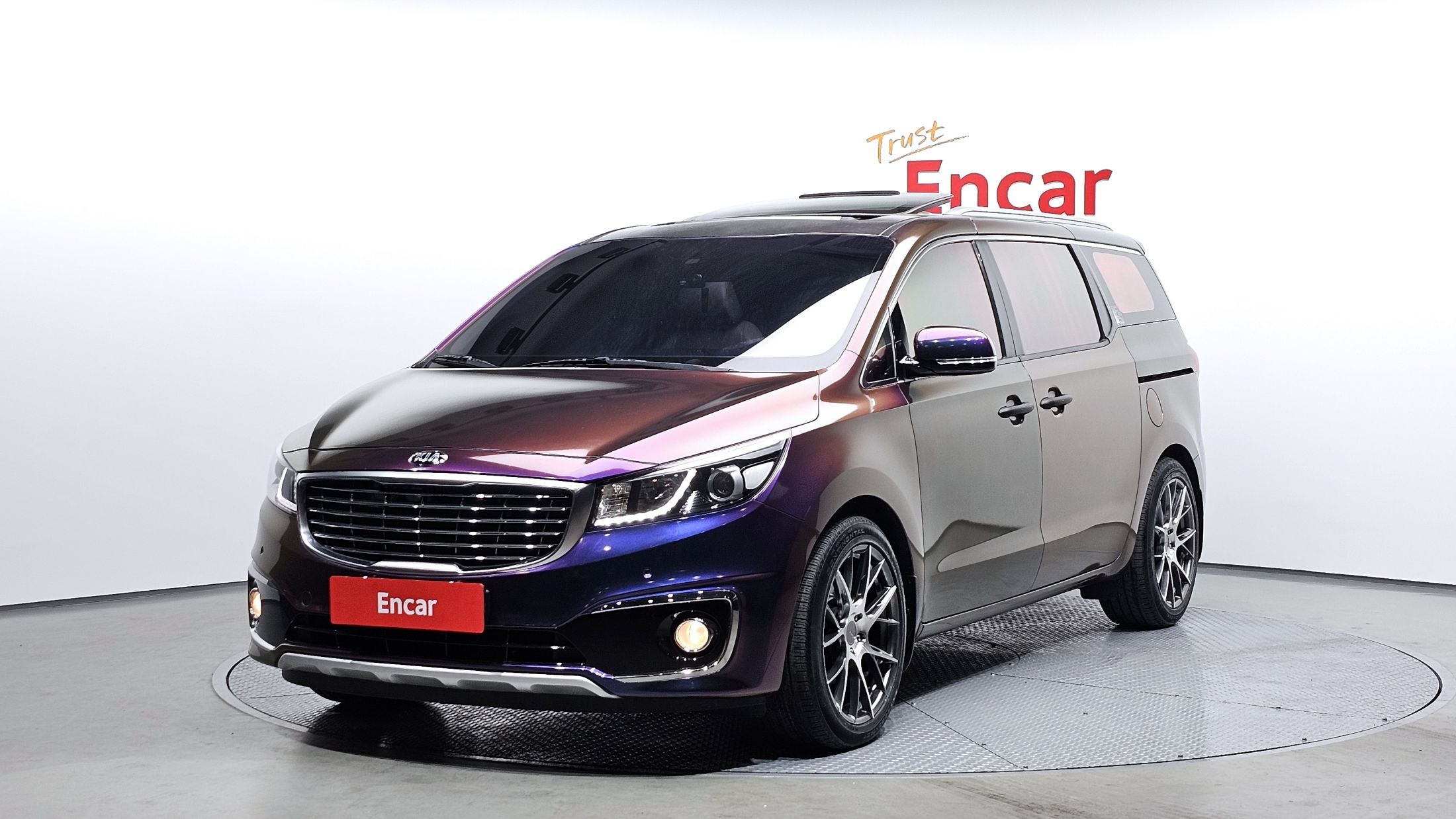 KIA CARNIVAL 2016
