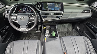 LEXUS ES300H 2022