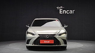 LEXUS ES300H 2022