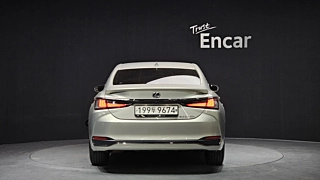 LEXUS ES300H 2022