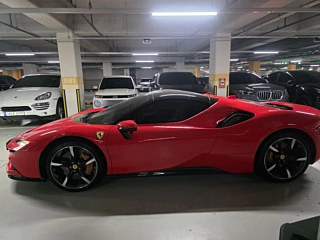 FERRARI SF90 SPIDER 2022