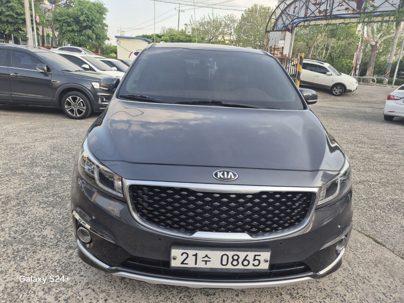 KIA CARNIVAL 2015