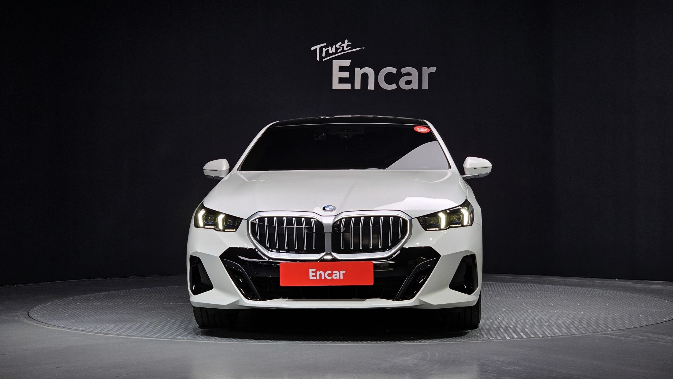 BMW 5-SERIES G60 2024