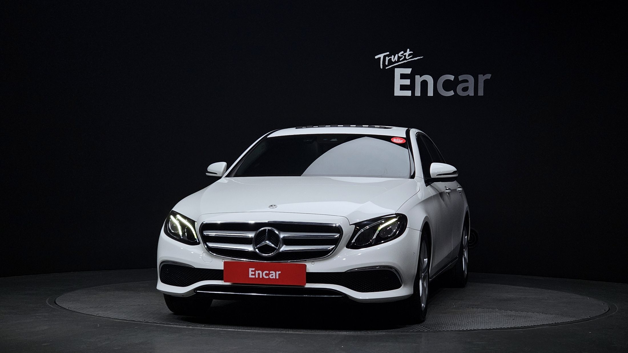 MERCEDES BENZ E-CLASS W213 2018