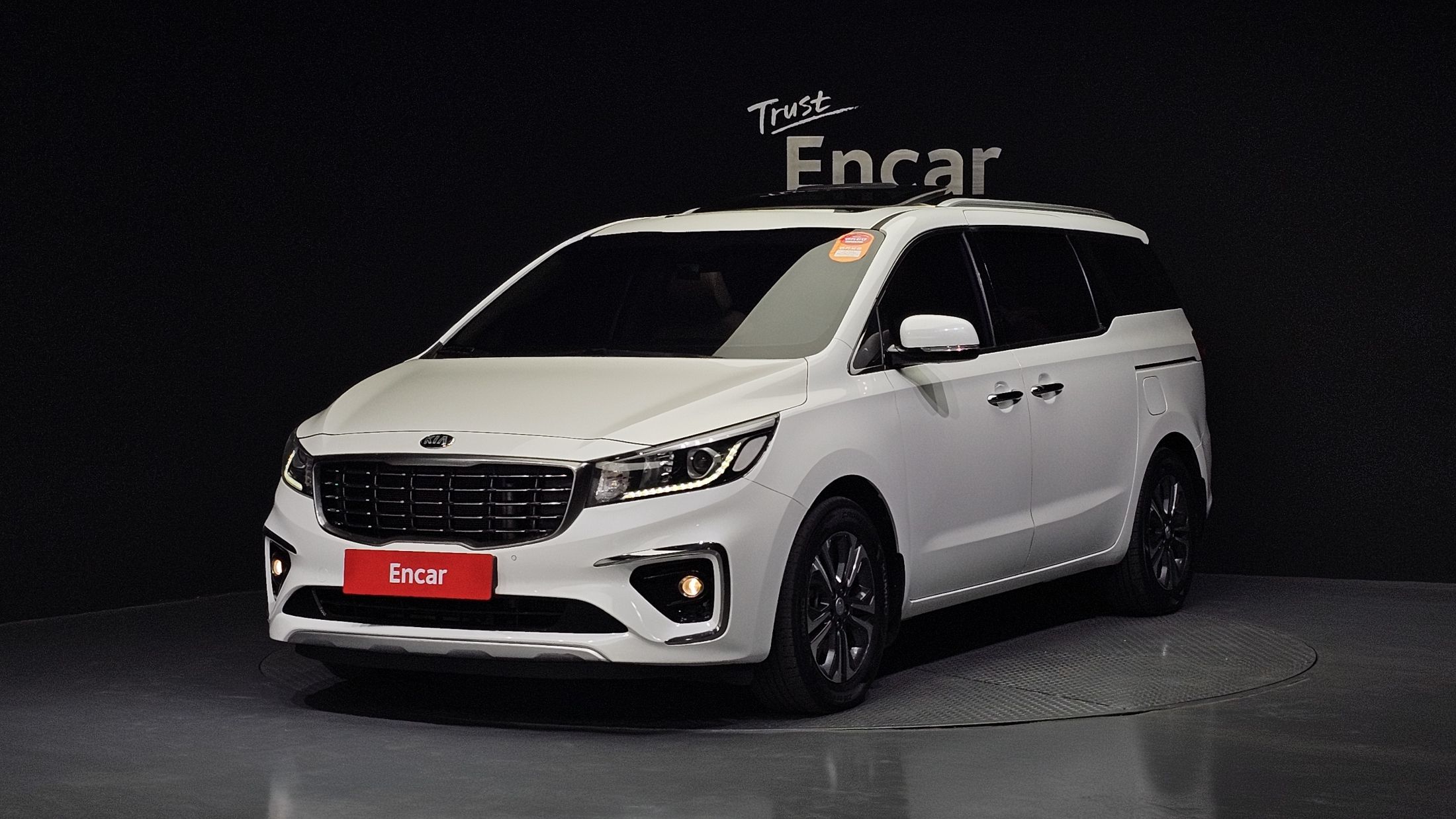 KIA CARNIVAL 2018
