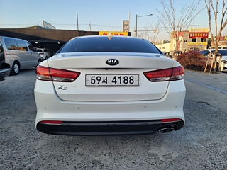KIA K5 2016
