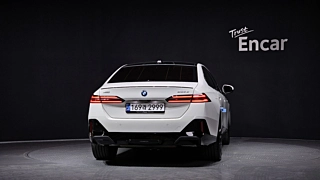 BMW 5-SERIES G60 2024