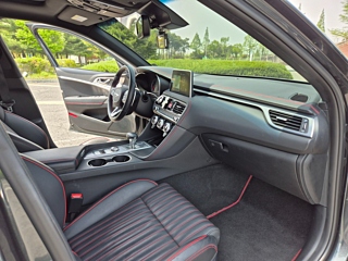 GENESIS G70 2018