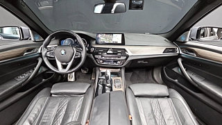BMW 5-SERIES G30 2018