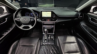 HYUNDAI GRANDEUR IG 2017
