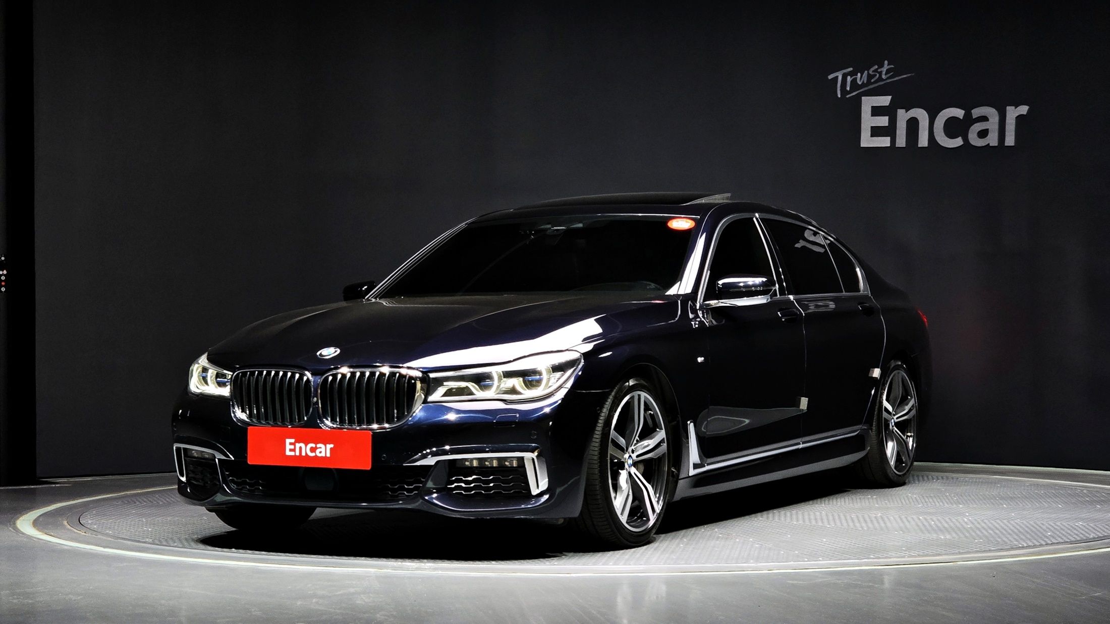 BMW 7-SERIES G11