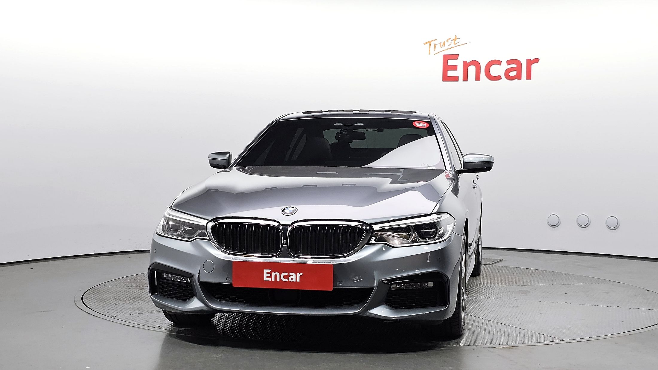 BMW 5-SERIES G30 2017