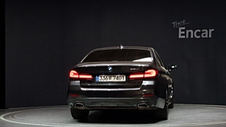 BMW 5-SERIES G30 2021