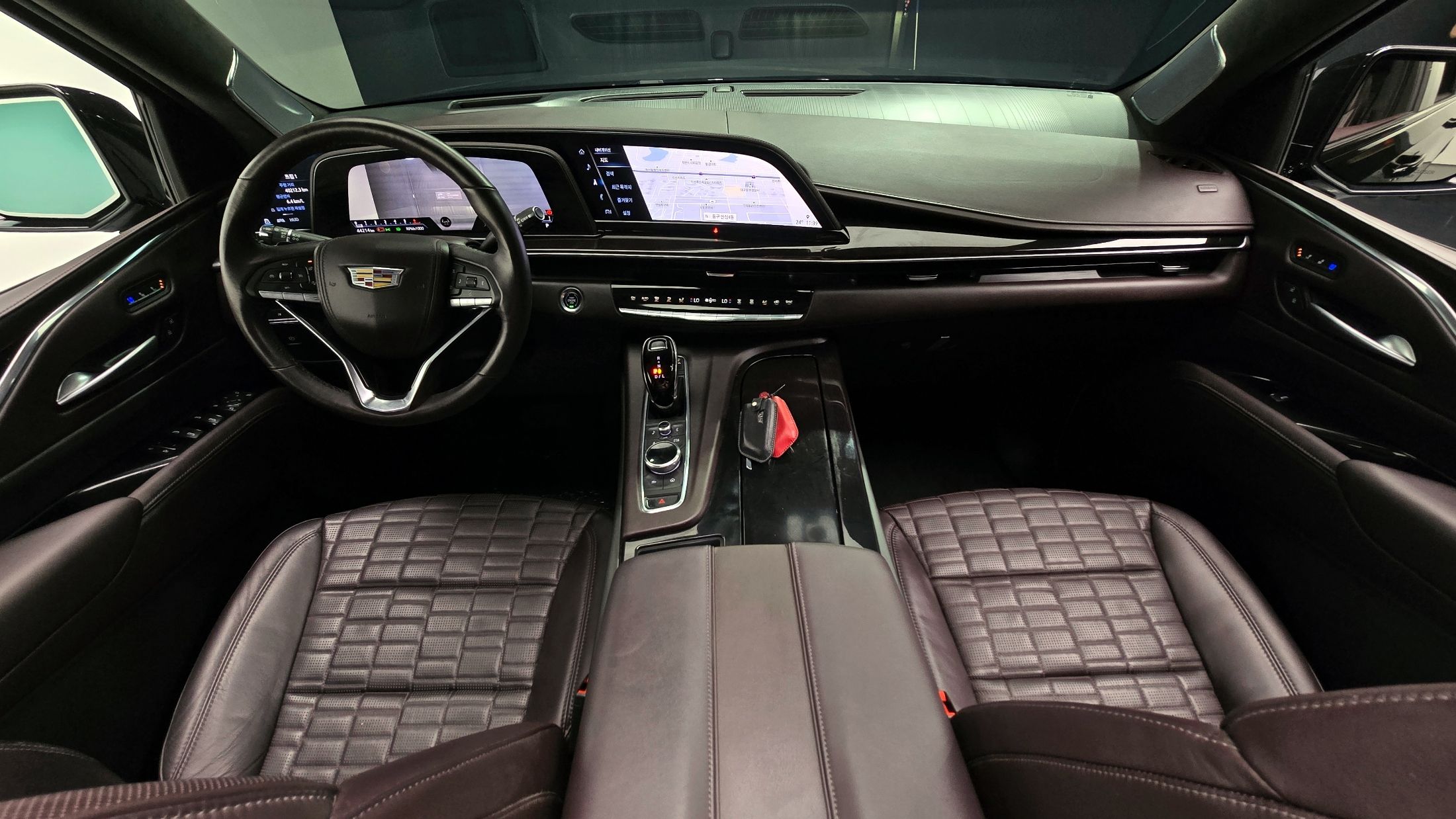 CADILLAC ESCALADE