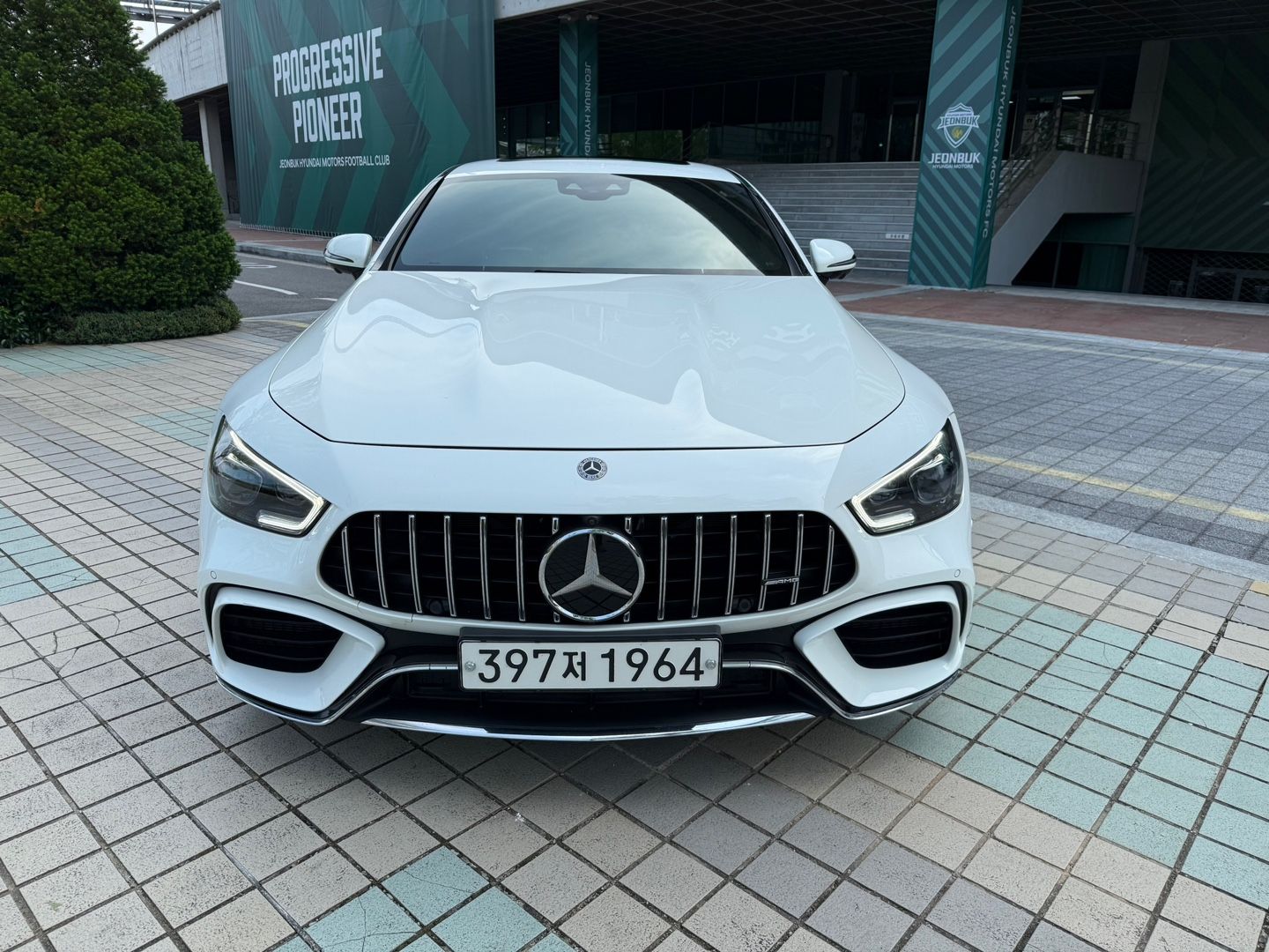 MERCEDES BENZ AMG GT