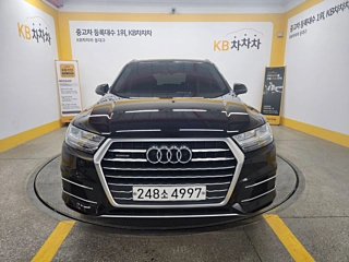 AUDI Q7 4M 2019