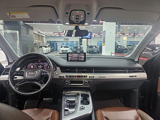 AUDI Q7 4M 2019