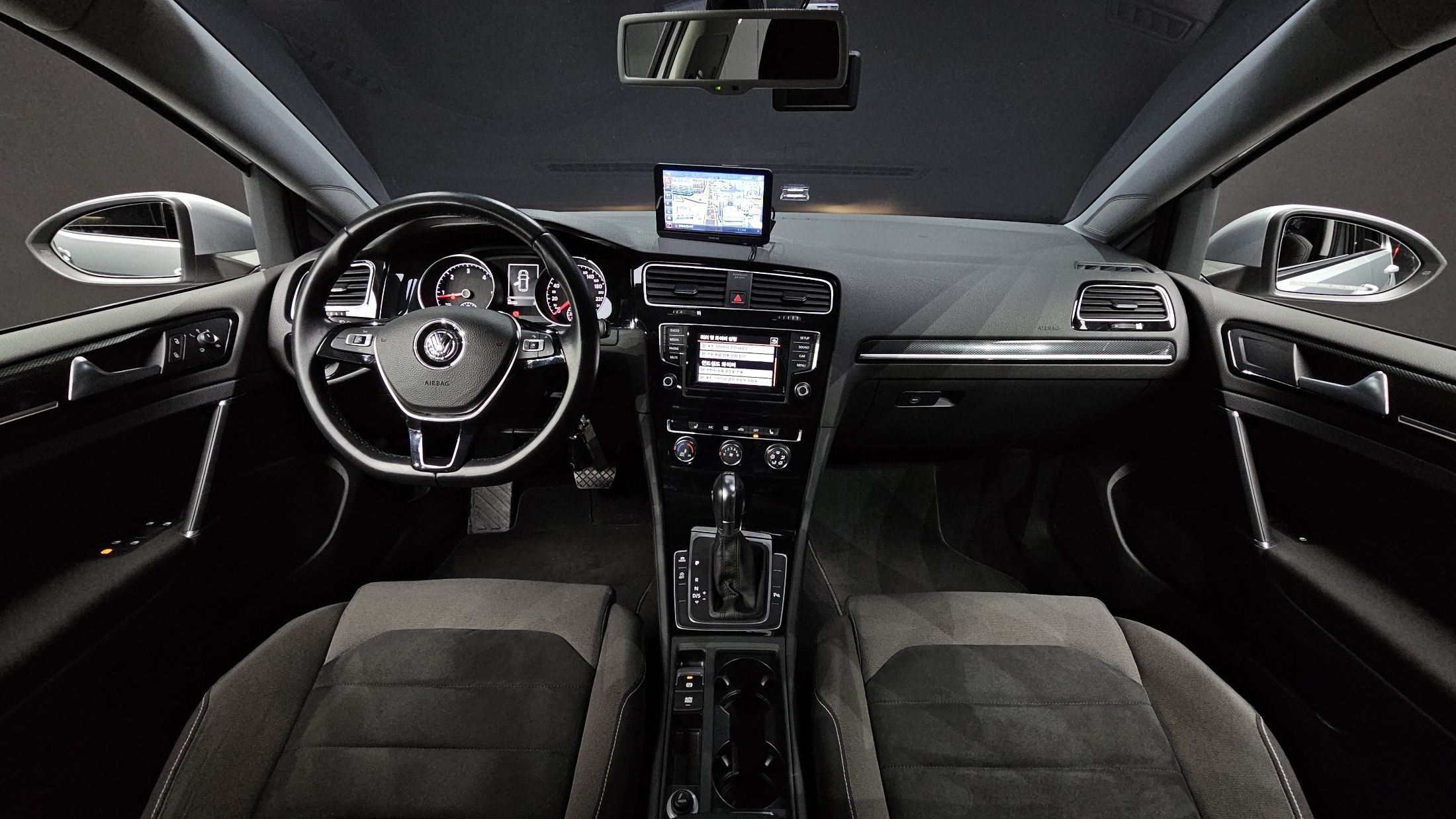 VOLKSWAGEN GOLF 2014